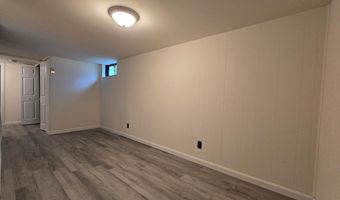 11 GLENWOOD Dr, Dover, DE 19904