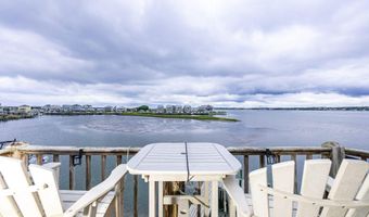 221 Smith St, Atlantic Beach, NC 28512