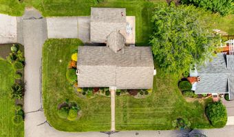 78 Arrowhead Rd, Brookfield, CT 06804