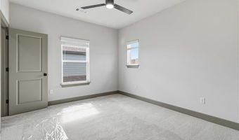 980 Trestle Ln, Bentonville, AR 72713