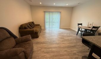 47 Travelers Ct, East Greenwich, RI 02818