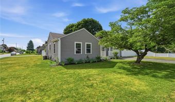 336 Dover Ave, East Providence, RI 02914