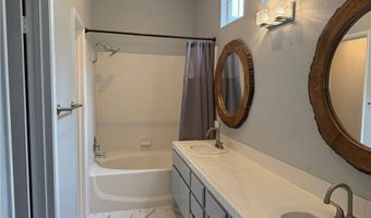 406 E Ctr, Anaheim, CA 92805