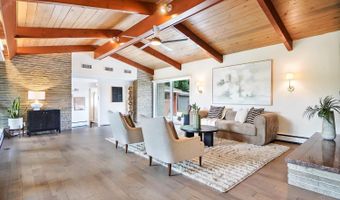 7460 Fair Oaks Dr, Amberley, OH 45237