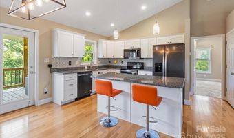 39 Curtis Miles Rd, Alexander, NC 28701