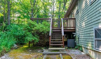 154 Spring Valley Dr, East Greenwich, RI 02818