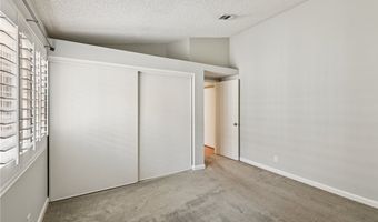 5330 Walton Heath Ave, Las Vegas, NV 89142
