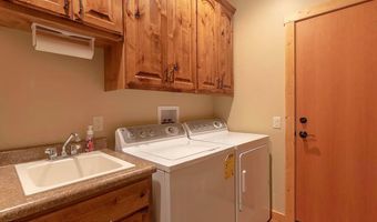 525 THREE RIVERS Dr, Alpine, WY 83128