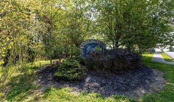 108 Winfield Manor Dr, Adams Twp., PA 16046