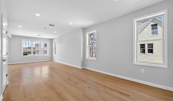 204 KENNEDY Blvd 2, Bayonne, NJ 07002