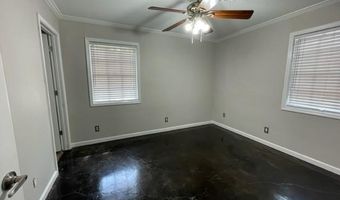 2004 ROANOKE St, Alexandria, LA 71301