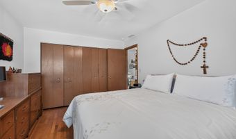 89 S Clarendon Ave, Addison, IL 60101