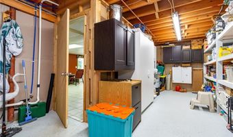 38 Mark Dr, Lincoln, RI 02865