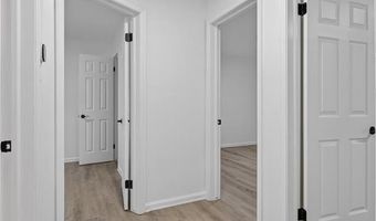 8664 Louise Ave, Allen Park, MI 48101