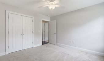 56 Wade Hampton Dr, Beaufort, SC 29907