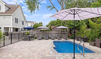 109 CENTRE St, Beach Haven, NJ 08008