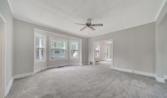 823 N 11th St, Beatrice, NE 68310