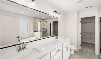 722 NE Crossing Oaks Dr, Ankeny, IA 50021