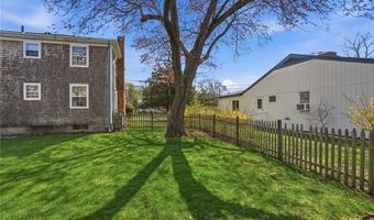 194 New Meadow Rd, Barrington, RI 02806