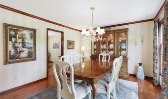 450 Eldridge Rd, Aurora, OH 44202