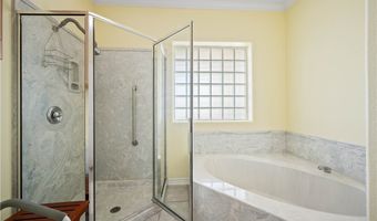 130 Bay Harbor Dr 4, Aransas Pass, TX 78336