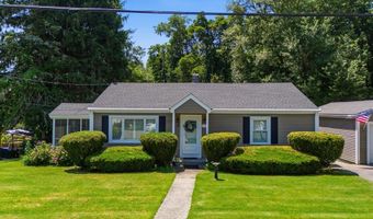 44 Desmarais St, Cumberland, RI 02864