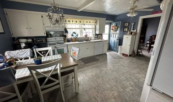 916 N Pembroke Ave, Ahoskie, NC 27910