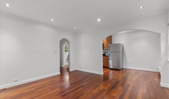 3498 MARTHA CUSTIS Dr 317, Alexandria, VA 22302