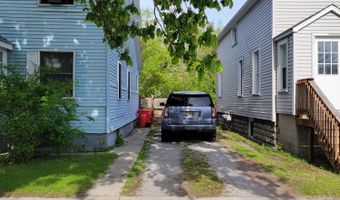 327 Long Lake Ave, Alpena, MI 49707