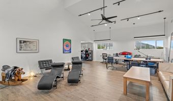 1818 New York Dr, Altadena, CA 91001