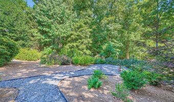 1310 Windhaven Dr, Alpharetta, GA 30005