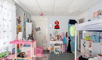 14 Garfield Ave, East Providence, RI 02916