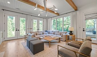 140 Meadowview Rd, Athens, GA 30606