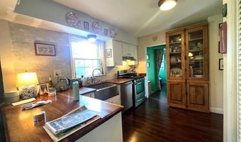 2185 Ayrshire Dr, Ann Arbor, MI 48105