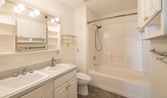 770 Hunters Trl, Akron, OH 44313