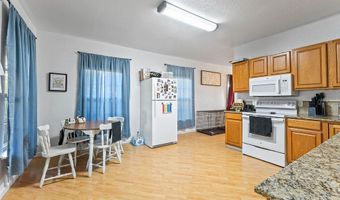 202 Oak St, Anderson, MO 64831