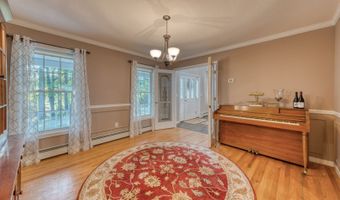 415 Chamberlain Hwy, Berlin, CT 06037
