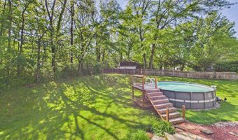 1822 Williams Way E, Anderson, IN 46011