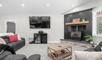 2020 Cromwell Ln, Blackfoot, ID 83221