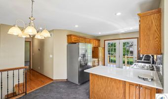 204 E 8th St, Adrian, MO 64720