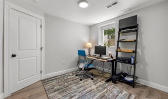 30 Gloucester St 30, Arlington, MA 02476