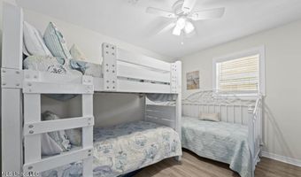 4131 20th Ave, Bay St. Louis, MS 39520
