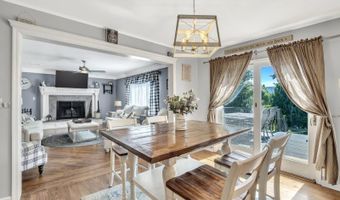 12 E Gate Dr, Alloway, NJ 07418