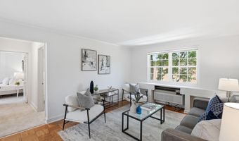 1608 W ABINGDON Dr 302, Alexandria, VA 22314