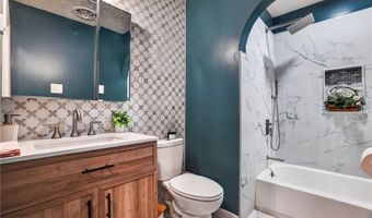 6784 Grandview Dr, Andover, OH 44003