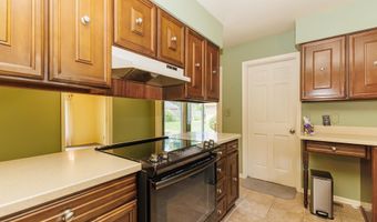 3219 Greenbriar Rd, Anderson, IN 46011