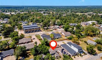 905 N Main St, Bentonville, AR 72712
