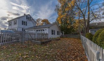 28 Mountainview Ave, Bangor, ME 04401