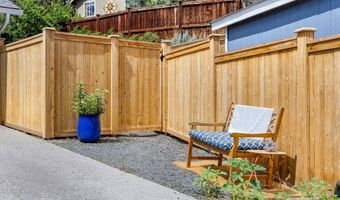 163 SE Dorrie Ct, Bend, OR 97702