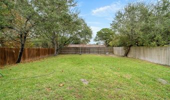 1009 S 10th St, Aransas Pass, TX 78336